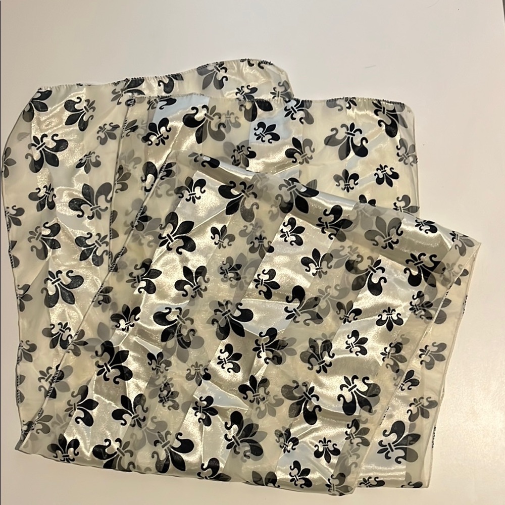 Chic silky Black Floral Scarf